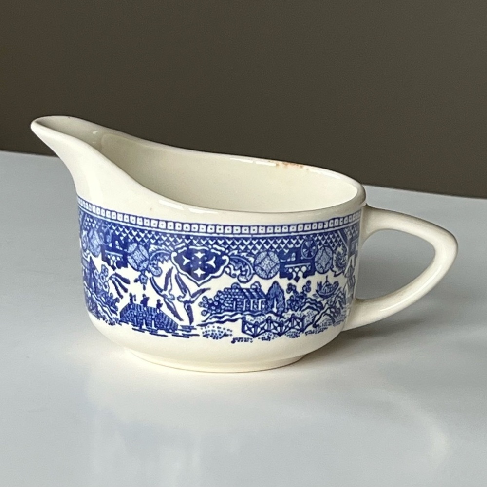 VTG Blue Willow China creamer by Royal, USA